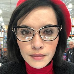 Meet your Posher, Raquel